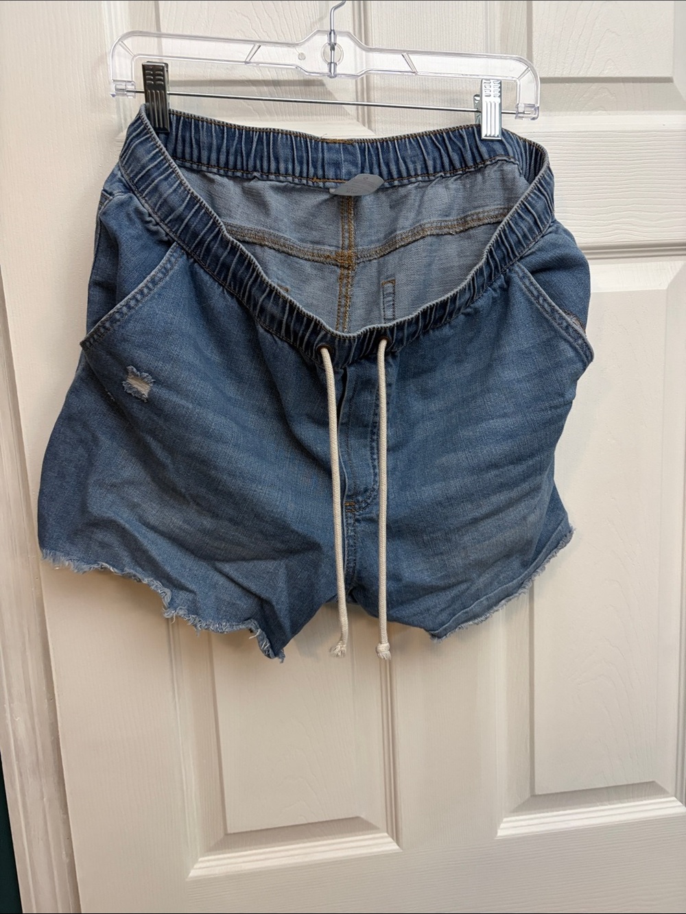 No Boundaries Medium Blue Elastic Waist Denim Shorts with Drawstring
